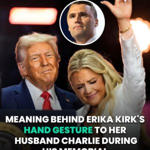 The Powerful Meaning Behind Erika Kirk’s Hand Signal at Her Husband’s Memorial Screenshot_20250924_005151_Facebook